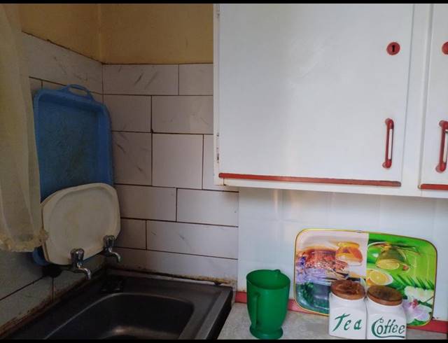 2 BEDROOM HOUSE FOR SALE IN MOLELEKI EXT 3